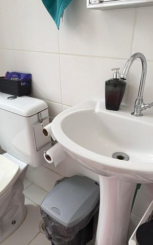 Apartamento à venda com 43m², 2 quartos e 1 vaga Apartamento à venda com 43m², 2 quartos e 1 vagaBanheiro