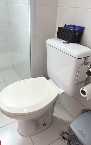 Apartamento à venda com 43m², 2 quartos e 1 vaga Apartamento à venda com 43m², 2 quartos e 1 vagaBanheiro