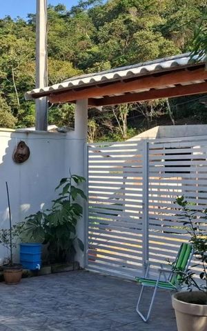 Casa de condomínio para alugar com 61m², 2 quartos e 1 vaga