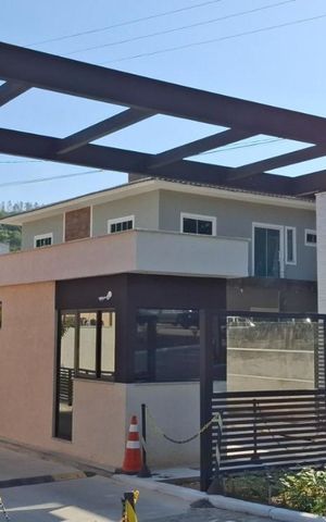 Casa de condomínio para alugar com 61m², 2 quartos e 1 vaga