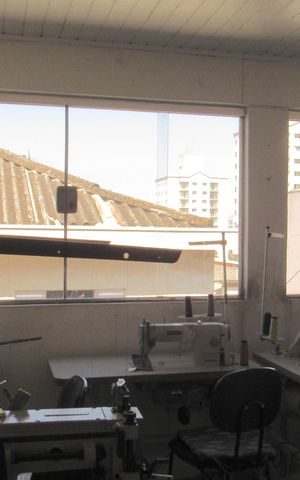 Casa à venda com 231m², 3 quartos e 2 vagasDepósito