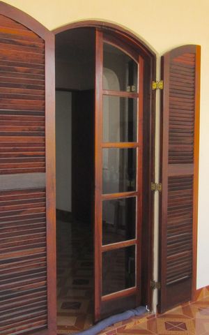 Casa à venda com 231m², 3 quartos e 2 vagasSuíte - Varanda