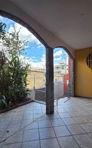 Casa à venda com 222m², 3 quartos e 2 vagas Casa à venda com 222m², 3 quartos e 2 vagasÁrea comum