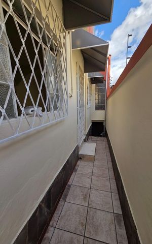 Casa à venda com 222m², 3 quartos e 2 vagas Casa à venda com 222m², 3 quartos e 2 vagasÁrea comum