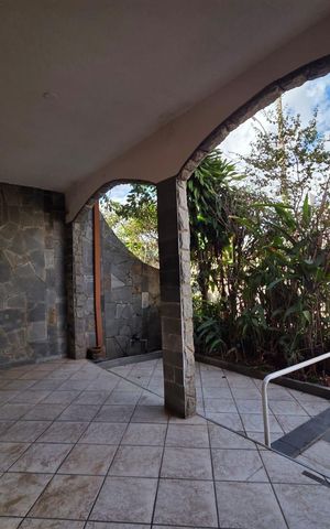 Casa à venda com 222m², 3 quartos e 2 vagas Casa à venda com 222m², 3 quartos e 2 vagasÁrea comum