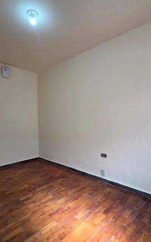 Casa à venda com 222m², 3 quartos e 2 vagas Casa à venda com 222m², 3 quartos e 2 vagasQuarto 2