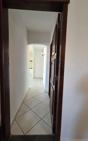 Casa à venda com 222m², 3 quartos e 2 vagas Casa à venda com 222m², 3 quartos e 2 vagasCorredor