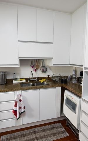 Apartamento à venda com 198m², 4 quartos e 2 vagasCozinha