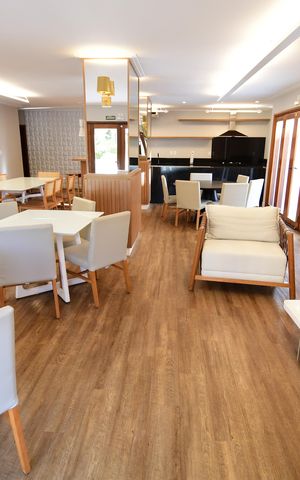Apartamento à venda com 198m², 4 quartos e 2 vagasÁrea comum - Salão de festas