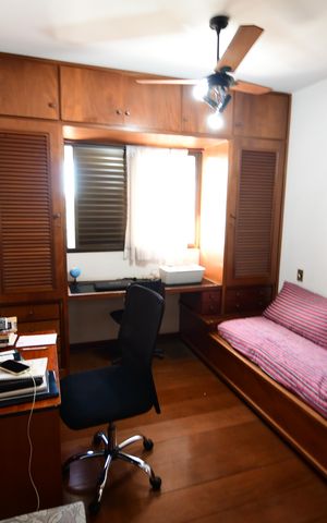 Apartamento à venda com 198m², 4 quartos e 2 vagasQuarto 3