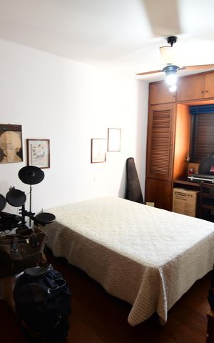 Apartamento à venda com 198m², 4 quartos e 2 vagasQuarto 2