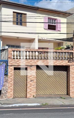 Casa à venda com 130m², 2 quartos e 1 vaga