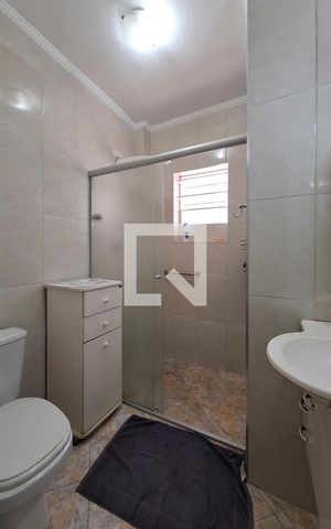 Casa à venda com 130m², 2 quartos e 1 vaga