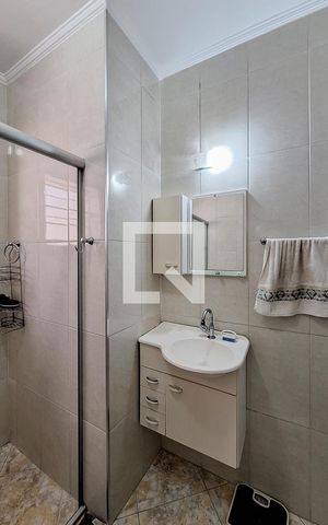 Casa à venda com 130m², 2 quartos e 1 vaga