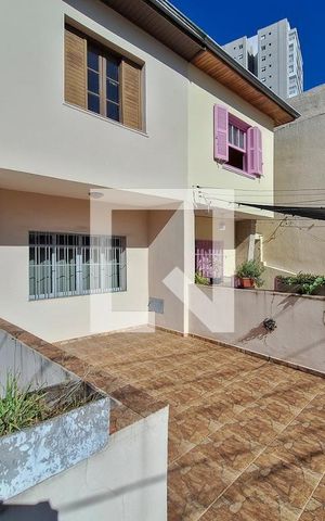 Casa à venda com 130m², 2 quartos e 1 vaga