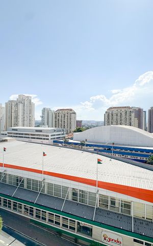 Apartamento para alugar com 105m², 3 quartos e 2 vagas Apartamento para alugar com 105m², 3 quartos e 2 vagasVaranda