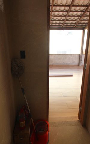 Casa à venda com 305m², 3 quartos e 2 vagasBanheiro 3