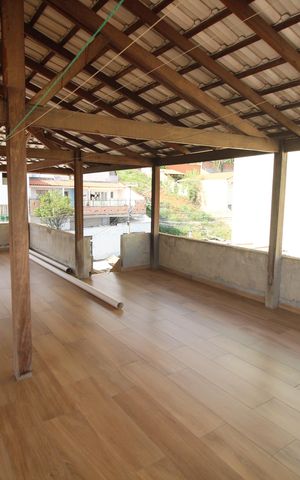 Casa à venda com 305m², 3 quartos e 2 vagasTerraço