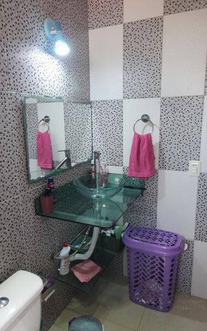 Casa à venda com 305m², 3 quartos e 2 vagasBanheiro 2