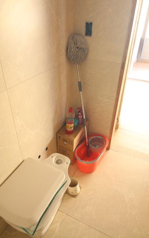 Casa à venda com 305m², 3 quartos e 2 vagasBanheiro 3