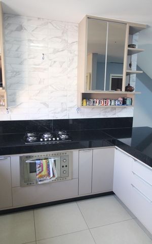 Casa à venda com 305m², 3 quartos e 2 vagasCozinha