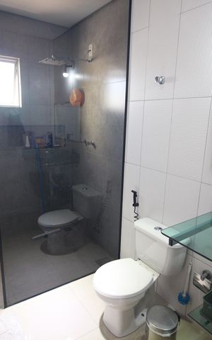 Casa à venda com 305m², 3 quartos e 2 vagasSuite Quarto 1