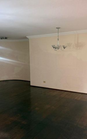 Apartamento à venda com 136m², 3 quartos e 2 vagas Apartamento à venda com 136m², 3 quartos e 2 vagasSala