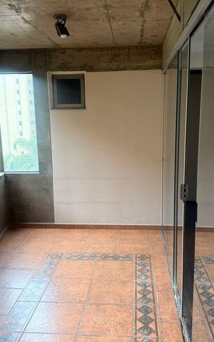 Apartamento à venda com 136m², 3 quartos e 2 vagas Apartamento à venda com 136m², 3 quartos e 2 vagasVaranda