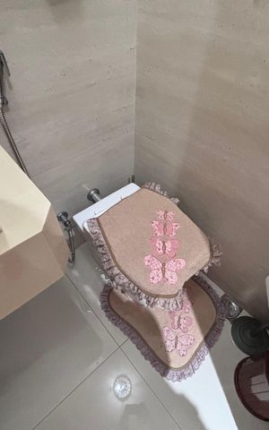 Apartamento à venda com 221m², 3 quartos e 4 vagas Apartamento à venda com 221m², 3 quartos e 4 vagasLavabo