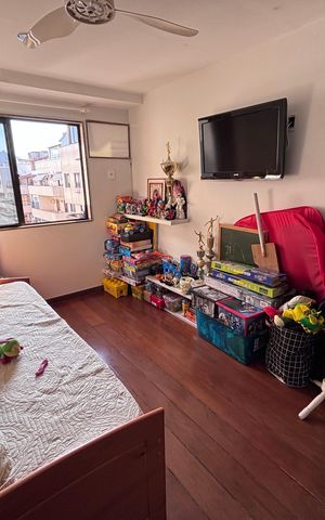 Apartamento à venda com 221m², 3 quartos e 4 vagas Apartamento à venda com 221m², 3 quartos e 4 vagasQuarto 2