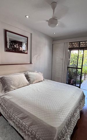 Apartamento à venda com 221m², 3 quartos e 4 vagas Apartamento à venda com 221m², 3 quartos e 4 vagasQuarto 3