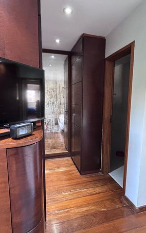 Apartamento à venda com 221m², 3 quartos e 4 vagas Apartamento à venda com 221m², 3 quartos e 4 vagasQuarto 3