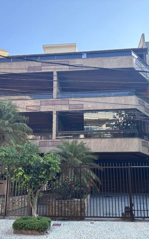 Apartamento à venda com 221m², 3 quartos e 4 vagas Apartamento à venda com 221m², 3 quartos e 4 vagasFachada
