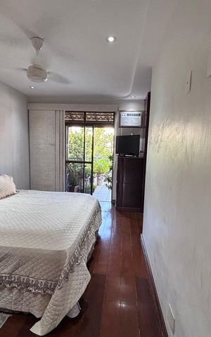 Apartamento à venda com 221m², 3 quartos e 4 vagas Apartamento à venda com 221m², 3 quartos e 4 vagasQuarto 3