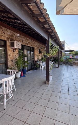 Apartamento à venda com 221m², 3 quartos e 4 vagas Apartamento à venda com 221m², 3 quartos e 4 vagasVaranda