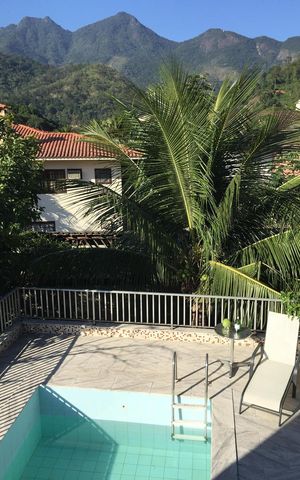 Casa de condomínio à venda com 507m², 5 quartos e 4 vagas Casa de condomínio à venda com 507m², 5 quartos e 4 vagasPiscina