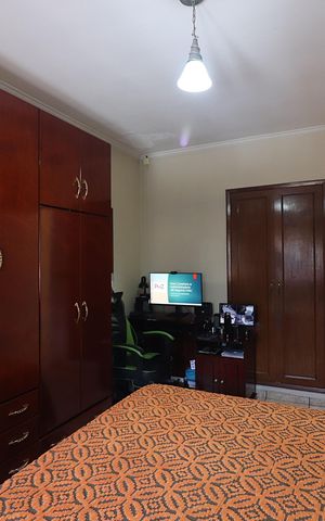 Casa à venda com 182m², 4 quartos e 2 vagasQuarto 1