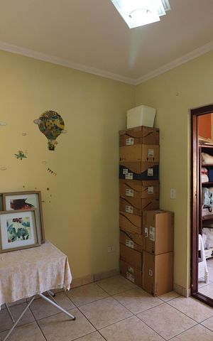 Casa à venda com 182m², 4 quartos e 2 vagasQuarto 1 Edícula 