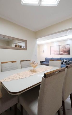Casa à venda com 140m², 2 quartos e 4 vagasSala