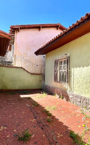 Casa para alugar com 170m², 3 quartos e 2 vagas Casa para alugar com 170m², 3 quartos e 2 vagasQuintal