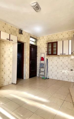 Casa para alugar com 170m², 3 quartos e 2 vagas Casa para alugar com 170m², 3 quartos e 2 vagasCozinha