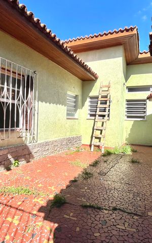 Casa para alugar com 170m², 3 quartos e 2 vagas Casa para alugar com 170m², 3 quartos e 2 vagasQuintal