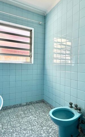 Casa para alugar com 170m², 3 quartos e 2 vagas Casa para alugar com 170m², 3 quartos e 2 vagasBanheiro