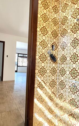 Casa para alugar com 170m², 3 quartos e 2 vagas Casa para alugar com 170m², 3 quartos e 2 vagasLavabo