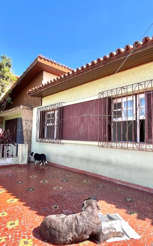 Casa para alugar com 170m², 3 quartos e 2 vagas Casa para alugar com 170m², 3 quartos e 2 vagasÁrea externa