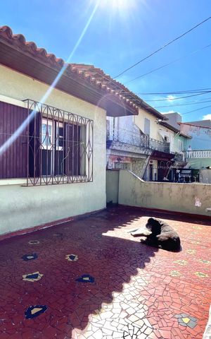 Casa para alugar com 170m², 3 quartos e 2 vagas Casa para alugar com 170m², 3 quartos e 2 vagasÁrea externa