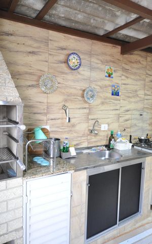 Casa à venda com 255m², 4 quartos e 3 vagasChurrasqueira