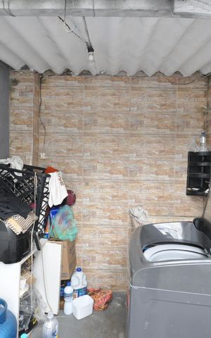 Casa à venda com 255m², 4 quartos e 3 vagasÁrea de Serviço 2