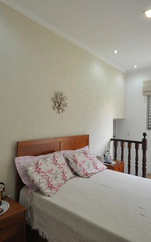 Casa à venda com 255m², 4 quartos e 3 vagasQuarto Suíte