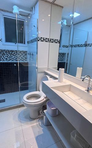 Apartamento para alugar com 198m², 4 quartos e 3 vagas Apartamento para alugar com 198m², 4 quartos e 3 vagasBanheiro